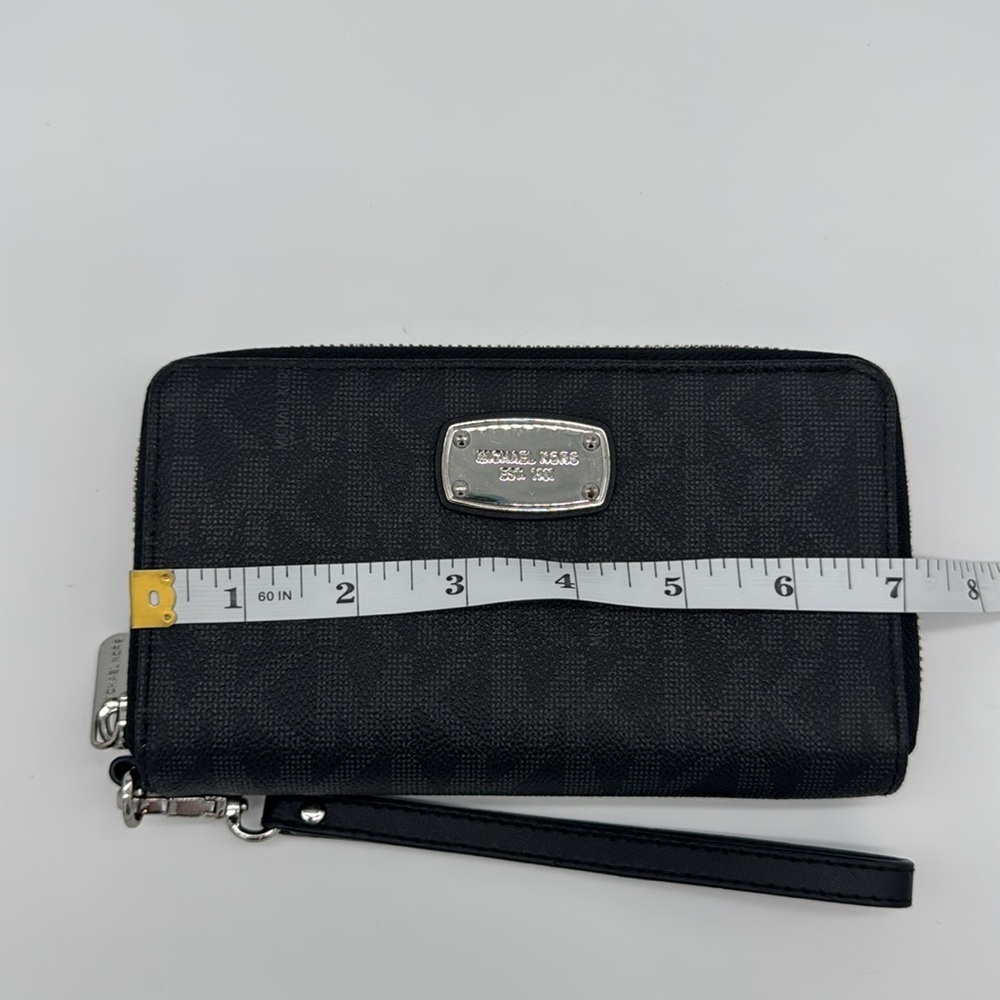 Michael Kors MK Signature‎ Jet Set Wallet Wristlet - Black - Picture 5 of 6